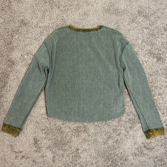 Urban Outfitters Women's Green Sweatshirt - Picture 5 of 10